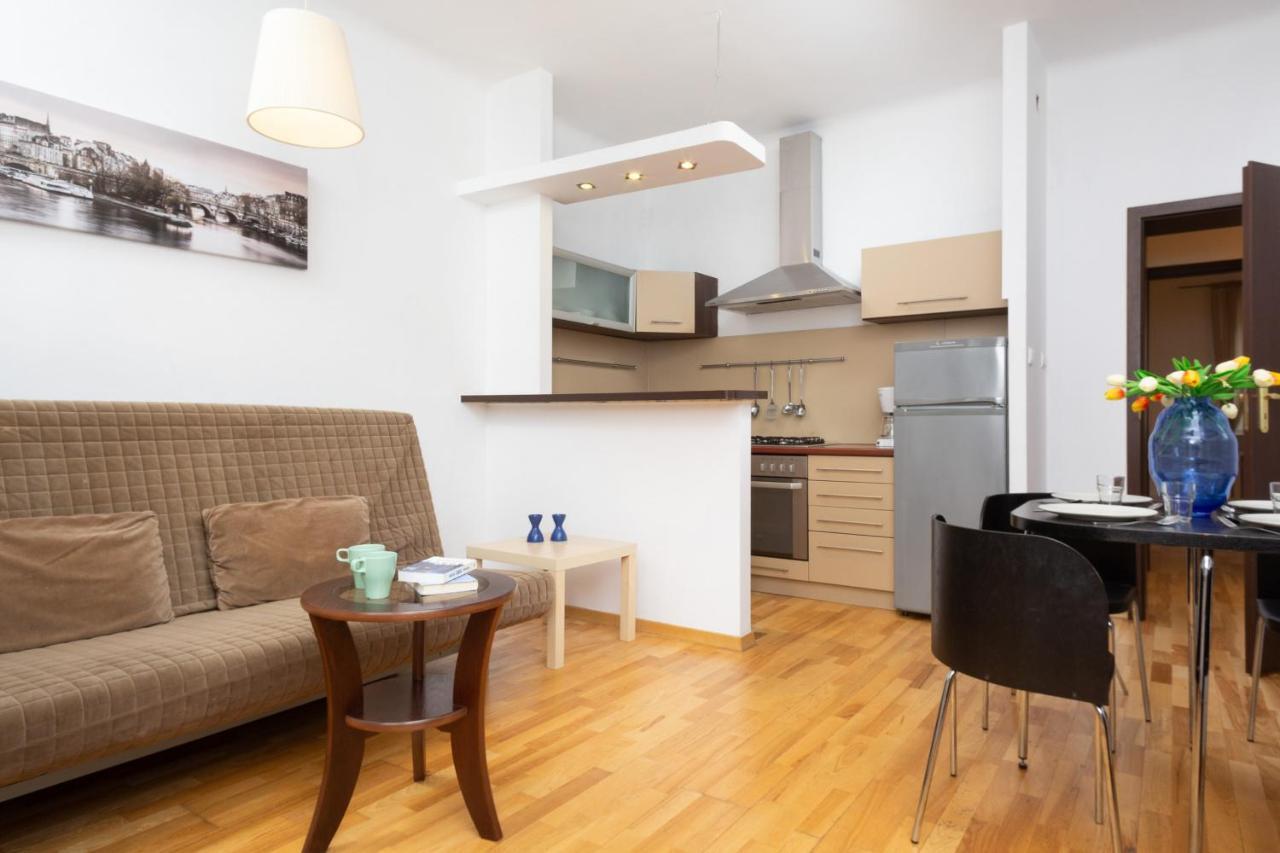 New Town By Renters * Warschau